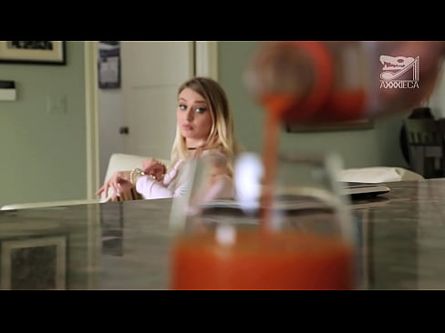 ❤️ Hot famke mei grutte tits en strakke kut krijt pik fan ferliezer, mar hiel hurd Russyske porno op fy.libporno.ru ❌❤