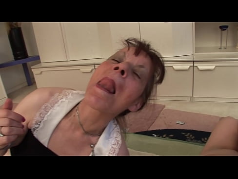 ❤️ Twa beppes en ien pake hawwe in trijetal Russyske porno op fy.libporno.ru ❌❤