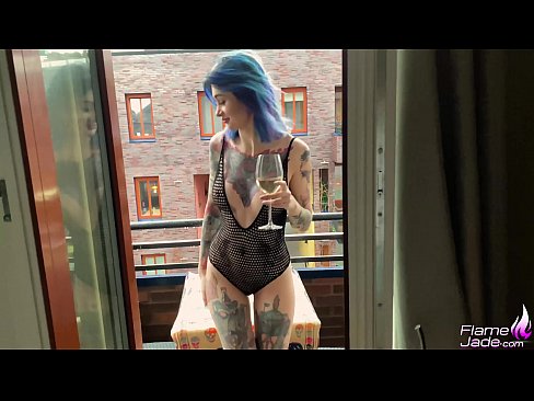 ❤️ Geweldich famke sûget mei in gulp en neukt hertstochtlik ûnder de iepen loft Russyske porno op fy.libporno.ru ❌❤